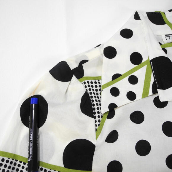 Mishka Art To wear Polka Dot Top Sz S Peplum Front Button Blouse Black &‎ White - Picture 8 of 11